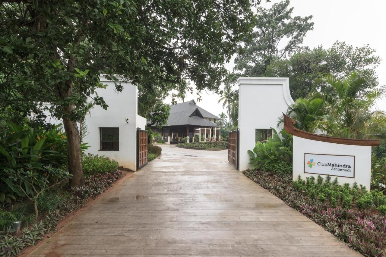 Club Mahindra Ashtamudi Otel Nīndakara Dış mekan fotoğraf