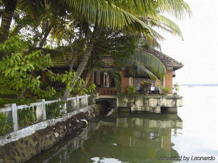 Club Mahindra Ashtamudi Otel Nīndakara Dış mekan fotoğraf