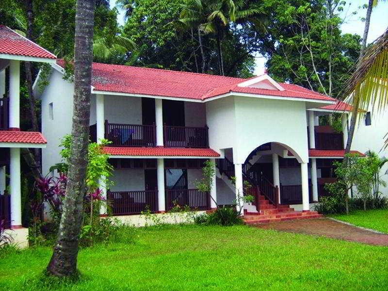 Club Mahindra Ashtamudi Otel Nīndakara Dış mekan fotoğraf