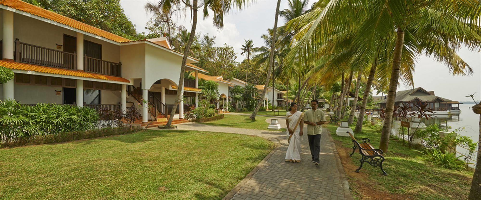 Club Mahindra Ashtamudi Otel Nīndakara Dış mekan fotoğraf